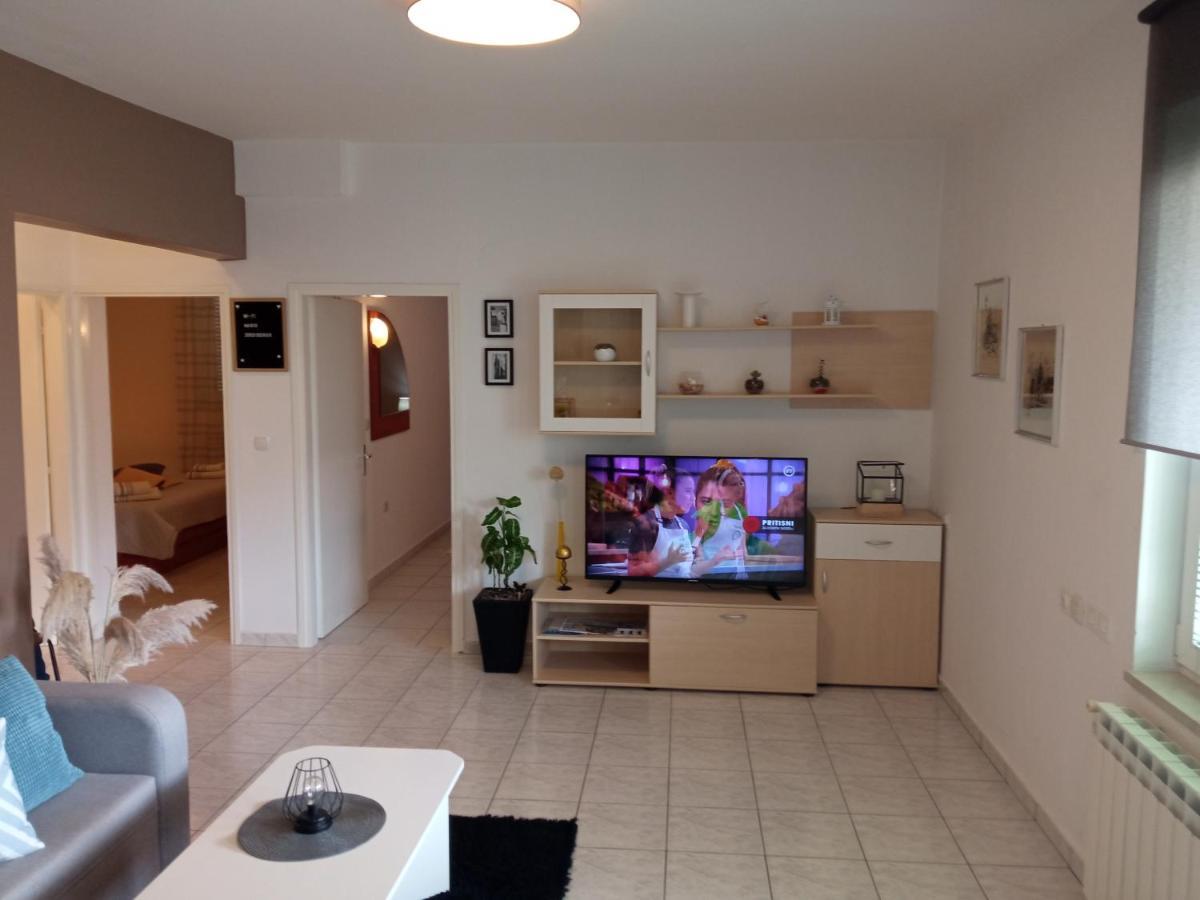 Banjol Apartman Katica מראה חיצוני תמונה